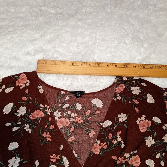 Torrid floral blouse - Picture 7 of 13